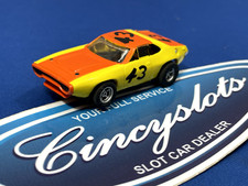 Usado, Carro de autorama Aurora AFX Dodge Road Runner HO.  Magna Traction. comprar usado  Enviando para Brazil