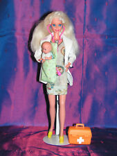 Barbie 11160 docteur d'occasion  Saint-Savinien
