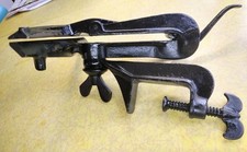 Antiga EC Stearns Patd 1899 serra de madeira torno braçadeira ferramenta montagem em banco 101/2"", usado comprar usado  Enviando para Brazil