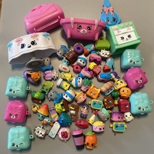 Grande Lote de Vários Brinquedos Shopkins Figuras Móveis Mala de Frutas Banheira 65 Peças comprar usado  Enviando para Brazil