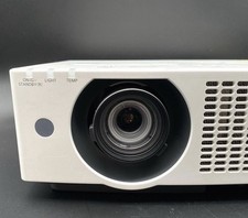 ✅ Projetor a Laser Panasonic PT-VMZ60 APENAS 3.438 Horas BAIXAS! com cabo remoto e CA! ✅ comprar usado ✅ Projetor a Laser Panasonic PT-VMZ60 APENAS 3.438 Horas BAIXAS! com cabo remoto e CA! ✅ comprar usado  Enviando para Brazil