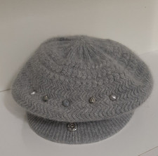Cappello donna maglia usato  Serracapriola