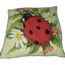 Coussin déco coccinelle d'occasion  Marmande
