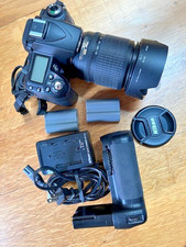 Câmera Digital SLR Nikon D90 12.3MP com Lente 18-135mm e Extras comprar usado  Enviando para Brazil
