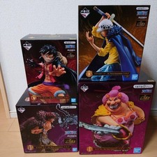 Ensemble figurines ichibankuji d'occasion  Expédié en France