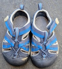 8 keens shoes kids for sale 8 keens shoes kids for sale Wheaton