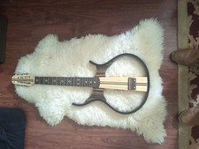 Guitarra Harmonia corpo sólido com captadores. Elétrico com bolsa Gig. comprar usado  Enviando para Brazil