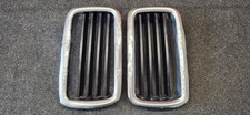 BmW E24 Kidney Grill Set 1843527 1843528 na sprzedaż BmW E24 Kidney Grill Set 1843527 1843528 na sprzedaż  PL