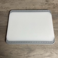 Tábua de barra de corte Pampered Chef pequena 6 1/2" por 8" borda de aderência macia, comprar usado  Enviando para Brazil