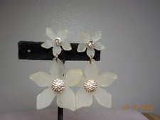 Double flower dangle for sale  Lubbock