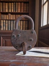 cadenas ancien d'occasion  Expédié en Belgium