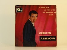 Charles aznavour laisses d'occasion  Expédié en Belgium