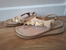 Clarks toe post for sale  WARWICK