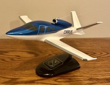 Cirrus Vision Jet SF50 modelo desktop de aeronave - direto de fábrica - FDM - Bom comprar usado  Enviando para Brazil