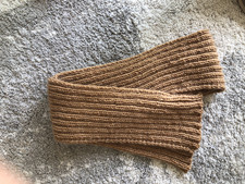 Schal selbstgestrickt hellbrau gebraucht kaufen  Schwerin-Umland VIII