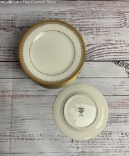 Gorgeous set fine for sale  Los Angeles
