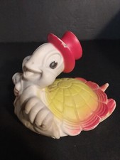 Brinquedo de banho vintage amarelo e vermelho tartaruga 1955 Sun Rubber Company não funciona estridente comprar usado  Enviando para Brazil