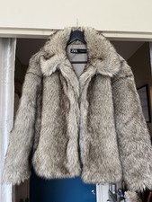 Veste fausse fourrure d'occasion  Issy-les-Moulineaux