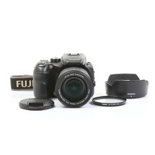 Fujifilm finepix s100 usato  Spedire a Italy