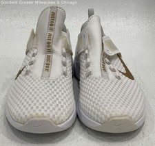 Tênis esportivo feminino Nike Air Max Bella TR 2 branco platina pura ouro tamanho 6,5, usado comprar usado  Enviando para Brazil