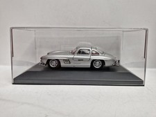 Używany, Schuco 02452 Mercedes 300SL Gullwing 1954 1:43 W idealnym stanie w szafce zastępczej NICE na sprzedaż  PL