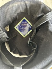 Capacete de jóquei Kids Champion Junior Plus tamanho 2 1/2 7-7 1/8,57-58cm edição ex exército, usado comprar usado  Enviando para Brazil