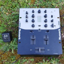 Numark dm1050 table d'occasion  Vaires-sur-Marne