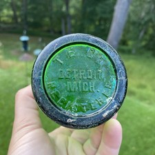 .b. detroit green for sale  Parkville