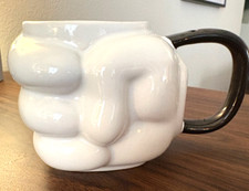 Caneca de café Walt Disney's Mickey Mouse esculpida mão/luva cerâmica 3D 20 oz em excelente estado usado comprar usado  Enviando para Brazil
