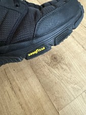 Skechers air envoy for sale  FELTHAM