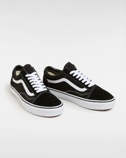 Scarpe sneakers unisex usato  Italia