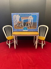 Juego de mesa y sillas de madera Collector's Lane - para muñecas y peluches de 18" segunda mano  Embacar hacia Mexico
