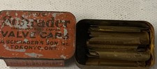 Usado, Antiga válvula Schrader 1920-30 dentro de estanho pequeno com válvulas comprar usado  Enviando para Brazil