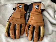 Guanti sci hestra usato Guanti sci hestra usato  Spedire a Italy