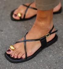 ZARA BNWT 2024. SANDÁLIAS DESLIZANTES PLANAS PRETAS ENFEITE DE METAL. 1610/310 comprar usado  Enviando para Brazil