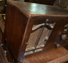 PHILCO MODELO 80C MESA/ESTANTE DE LIVROS “JÚNIOR” RÁDIO TOCANDO COM ANTENA POR VOLTA DE 1933 comprar usado  Enviando para Brazil
