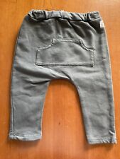 Calça de moletom Baby Bean’s (Barcelona) nova sem etiquetas cinza 100% algodão bolso canguru-3-6Mos, usado comprar usado  Enviando para Brazil