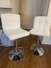 Bar stools set for sale  San Mateo