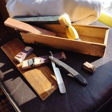 Ancien coffret rasage d'occasion  Bourganeuf