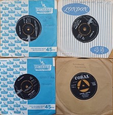 Crickets 4x7 vinyl for sale  IPSWICH