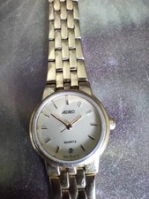 Discrète montre marque d'occasion  Chelles