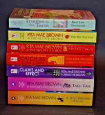 Rita Mae Brown Lot of 7 Paperback Cat Mystery Books & Kari Lee Townsend comprar usado  Enviando para Brazil