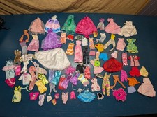 Grande Lote 82 Roupas Marcadas e Caseiras Barbie & Ken Tamanho Antigo Até Agora (Ac) comprar usado  Enviando para Brazil