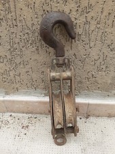 Antica vecchia carrucola usato Antica vecchia carrucola usato  Soverato