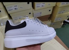 Scarpe bianche con usato  Latina