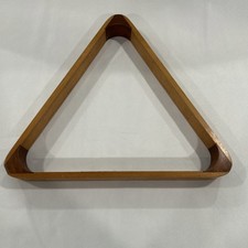 Triângulo de bilhar de madeira dois tons sem marca 13"" comprar usado Triângulo de bilhar de madeira dois tons sem marca 13"" comprar usado  Enviando para Brazil