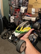 Team associated buggy d'occasion  Expédié en Belgium