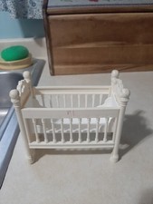 Antigo 2000 Barbie Casa dos Sonhos Vitoriana Berço Branco Cama de Bebê Substituir Móveis Muito Bom Estado comprar usado  Enviando para Brazil