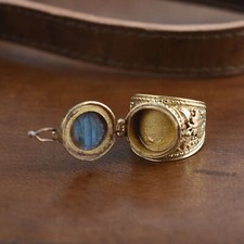 Anel de veneno natural de labradorita. Anel caixa escondida de ouro labradorita. Anel feito à mão comprar usado  Enviando para Brazil