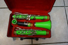 Green color clarinet d'occasion  Expédié en Belgium